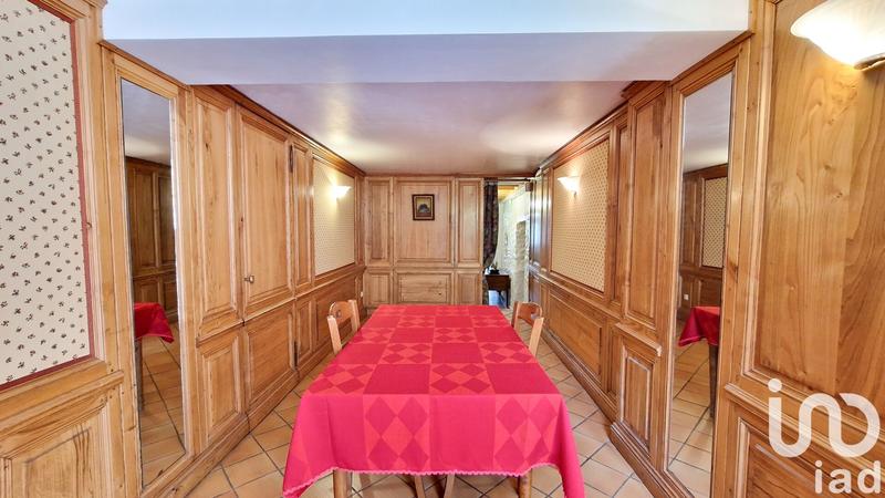 Maison - 266 m² - 6 pièces