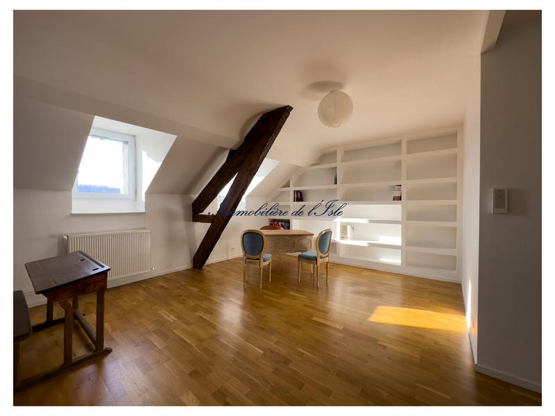 Maison - 266 m² - 12 pièces