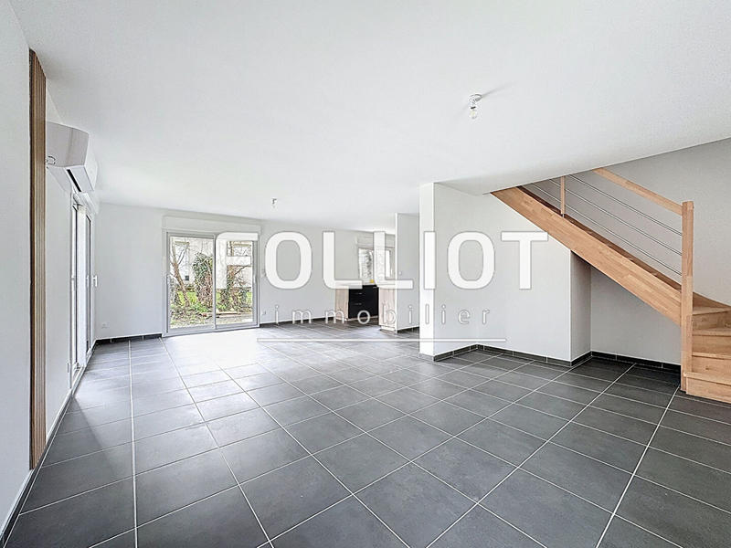 Maison - 90 m² - 5 pièces