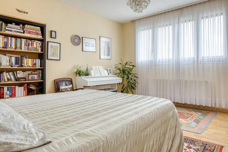 Maison - 225 m² - 6 pièces