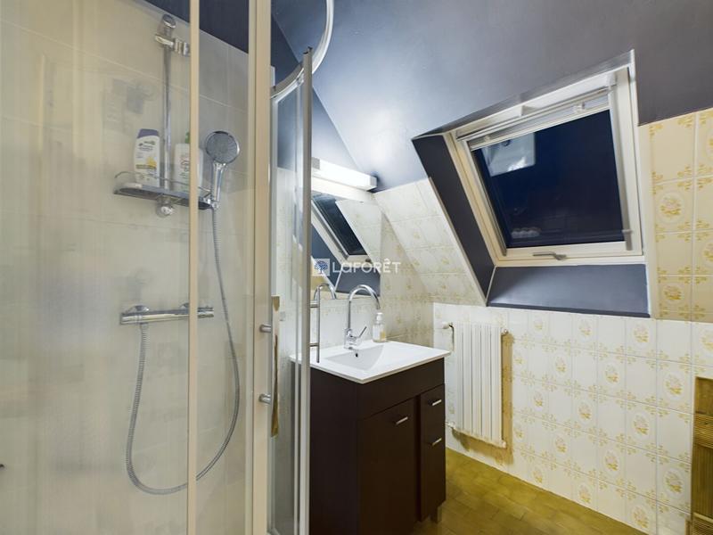 Maison traditionnelle - 175 m² - 8 pièces