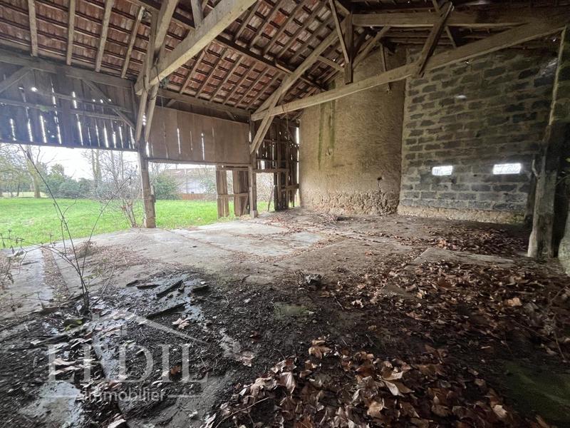 Grange - 100 m² - 2 pièces