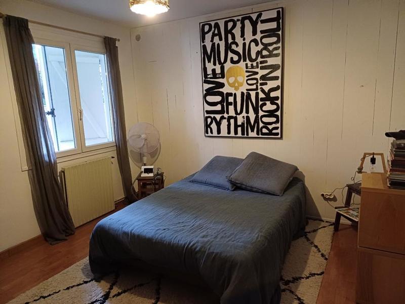 Villa - 200 m² - 8 pièces