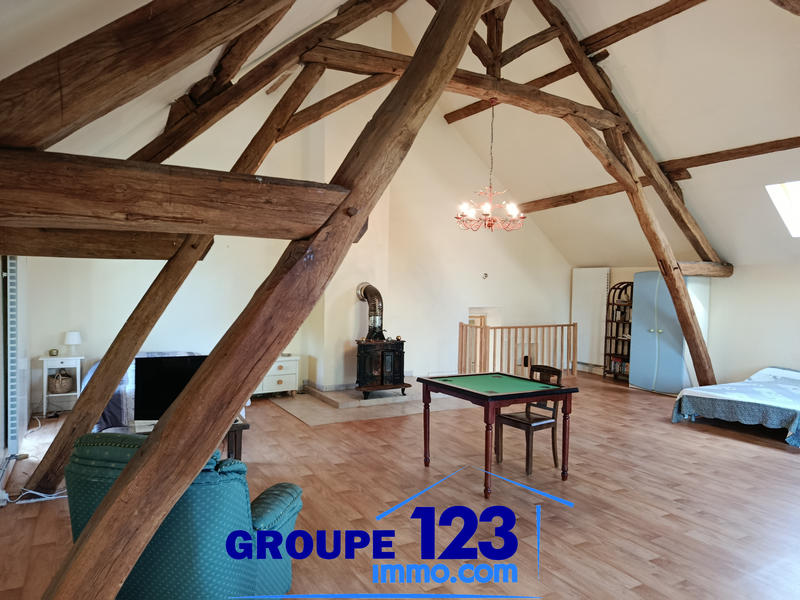 Maison - 203 m² - 5 pièces