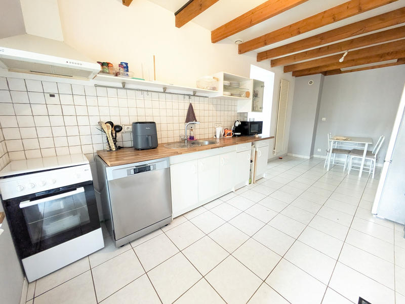 Maison - 99 m² - 7 pièces