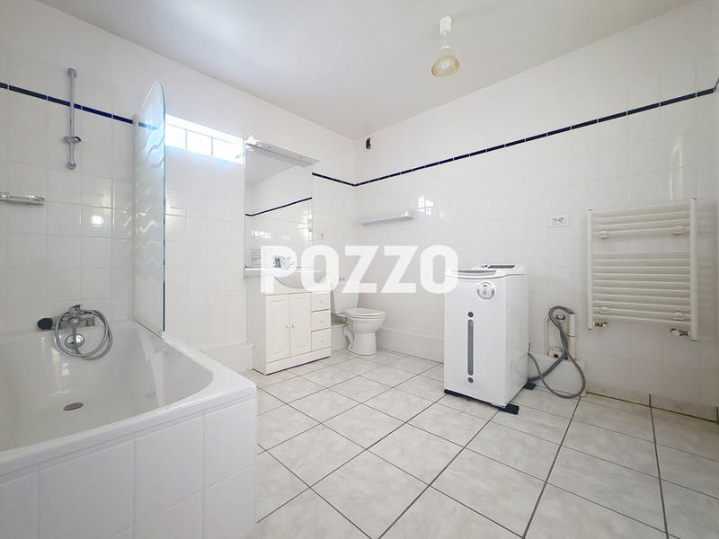 Appartement - 96 m² - 3 pièces