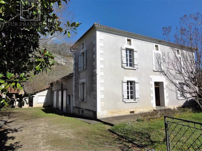 Maison - 167 m² - 8 pièces