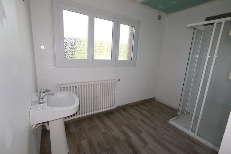 Maison - 98 m² - 5 pièces