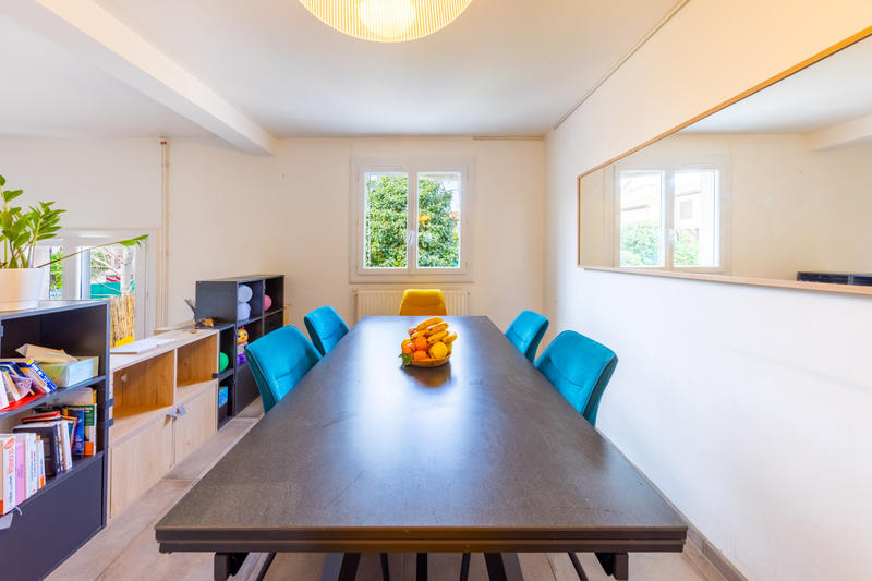 Maison - 96 m² - 6 pièces