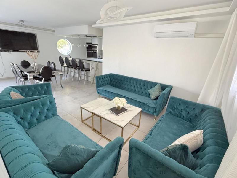 Maison - 114 m² - 4 pièces