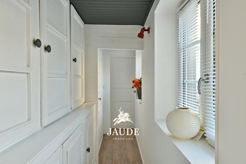 Appartement - 208 m² - 6 pièces