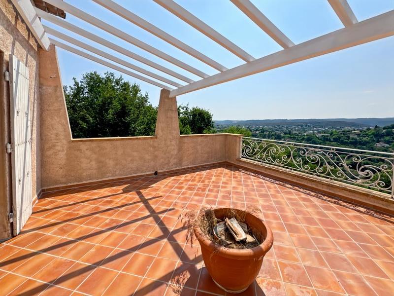 Villa - 375 m² - 6 pièces