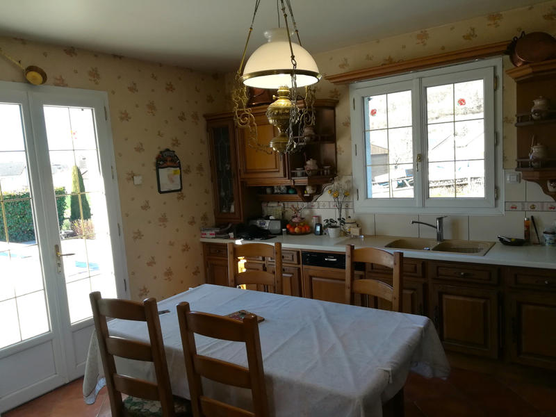 Maison - 210 m² - 6 pièces