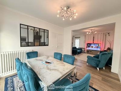 Maison - 96 m² - 5 pièces