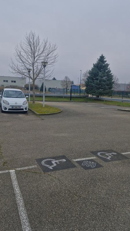 Bureau - 380 m² - 1 pièce