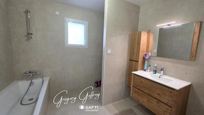 Maison - 120 m² - 4 pièces