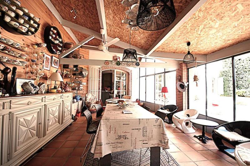 Maison - 525 m² - 10 pièces