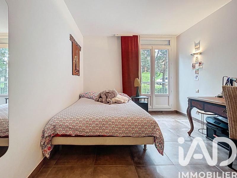 Appartement - 77 m² - 3 pièces