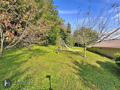 Maison - 92 m² - 5 pièces