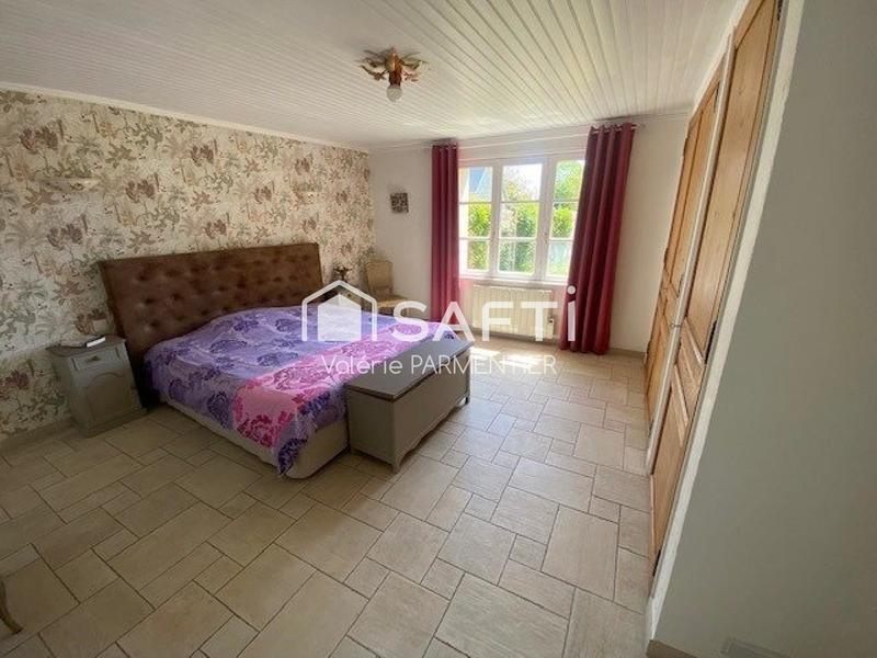 Maison - 241 m² - 9 pièces