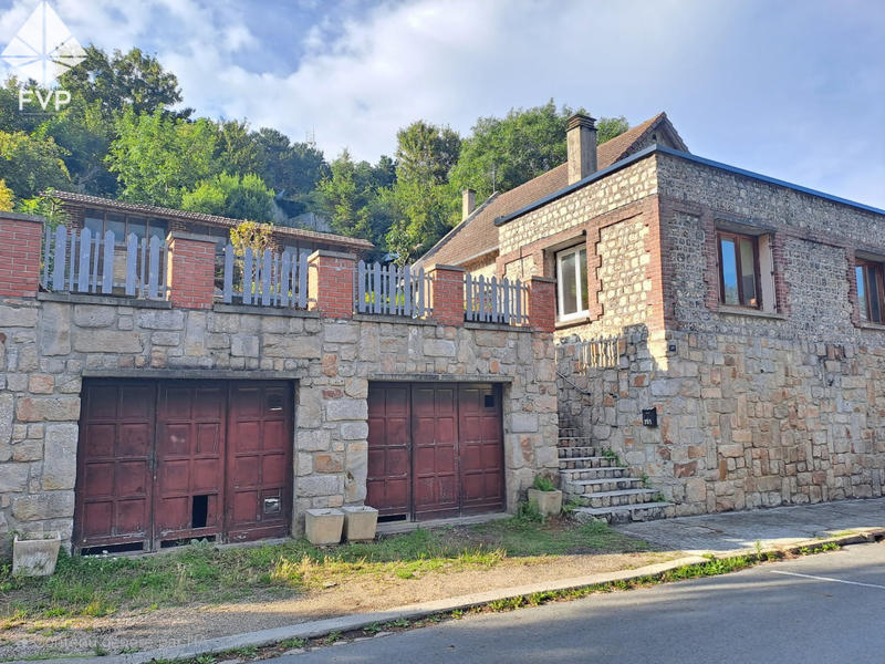 Maison - 105 m² - 4 pièces