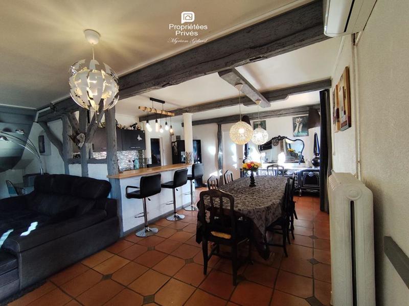 Maison - 287 m² - 10 pièces