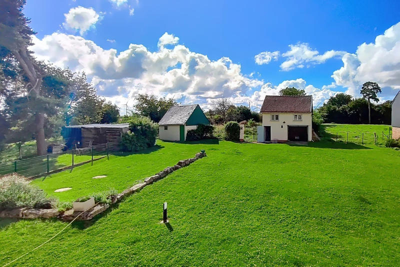 Maison - 242 m² - 7 pièces