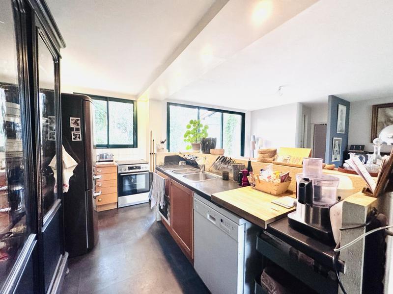 Maison - 200 m² - 6 pièces