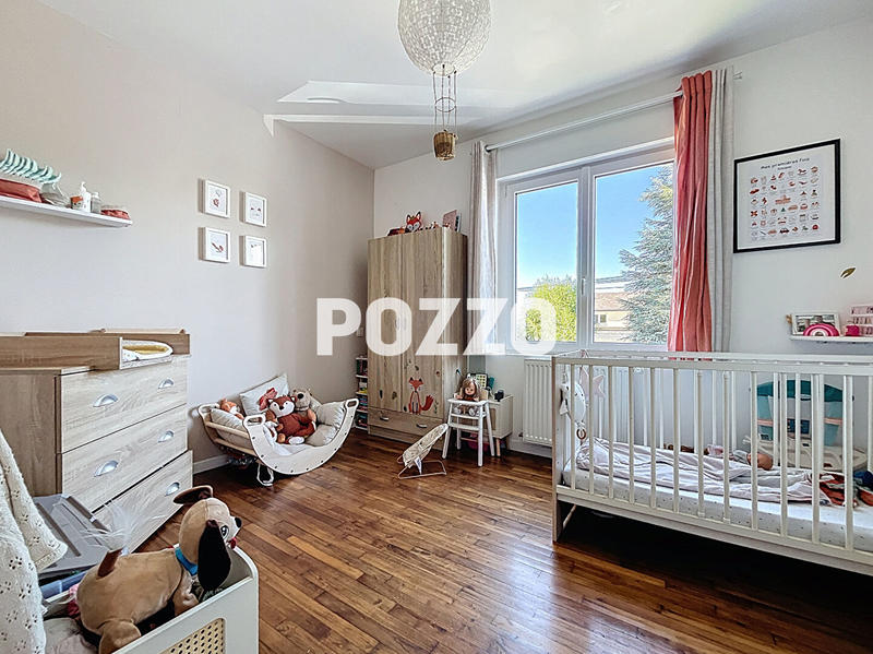 Maison - 102 m² - 5 pièces