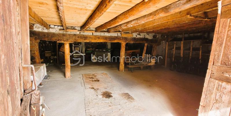 Loft - 105 m² - 6 pièces