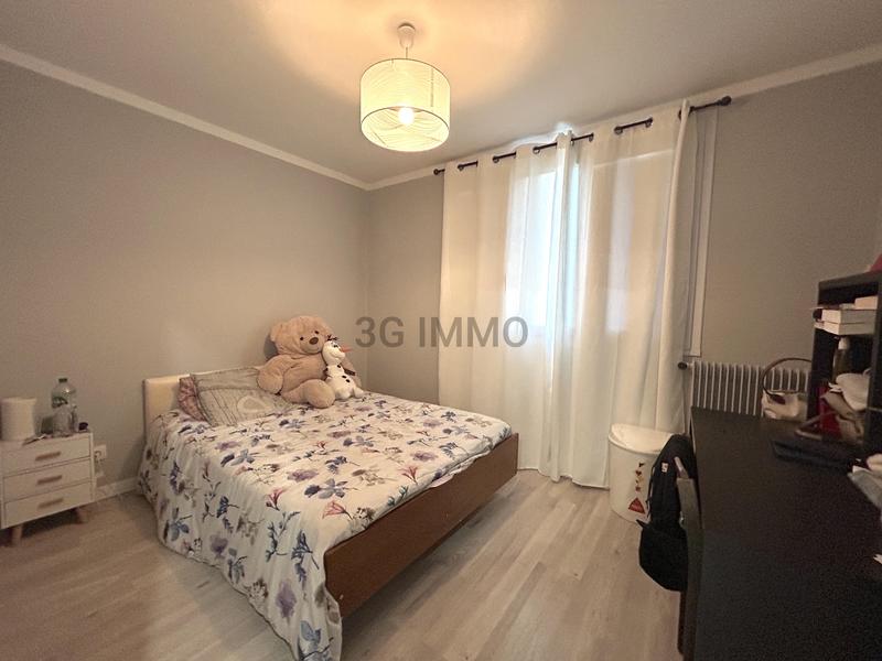 Appartement - 84 m² - 4 pièces