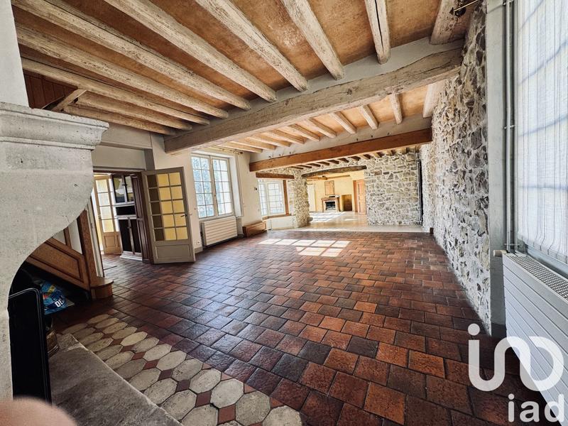 Maison - 210 m² - 8 pièces