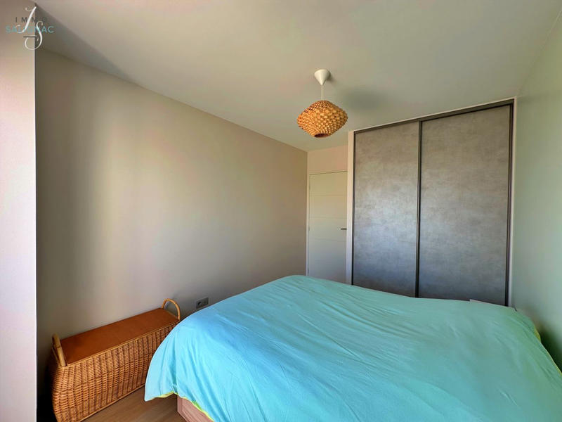 Appartement - 92 m² - 4 pièces