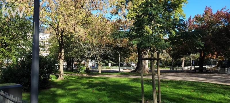 Maison - 180 m² - 8 pièces