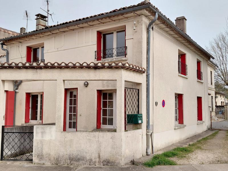 Maison - 99 m² - 5 pièces