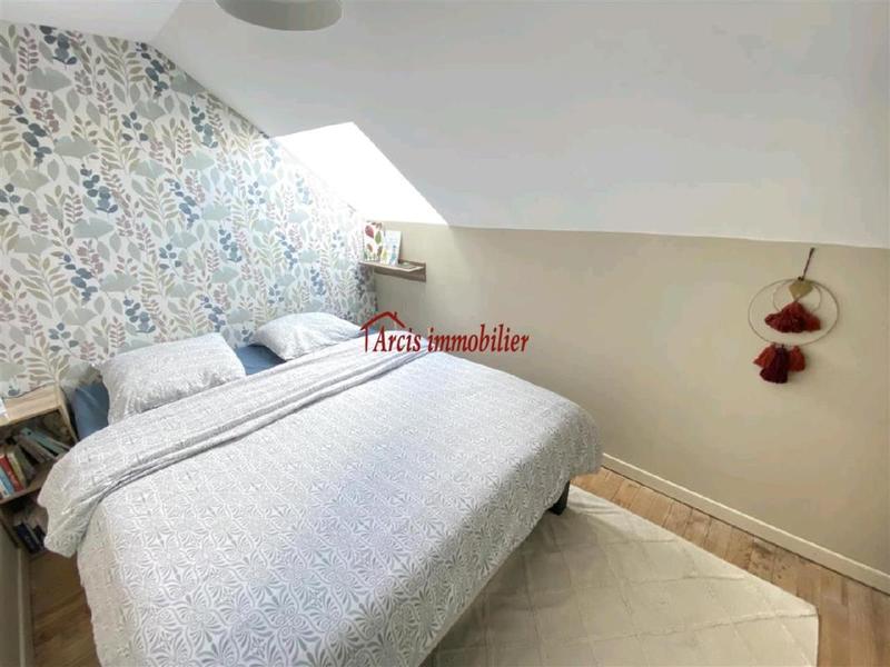 Maison - 180 m² - 10 pièces