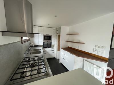 Appartement - 80 m² - 4 pièces