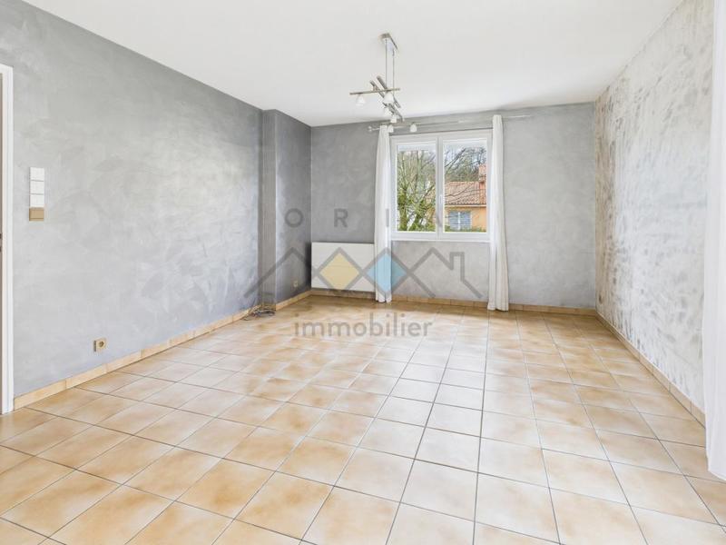 Maison - 121 m² - 7 pièces