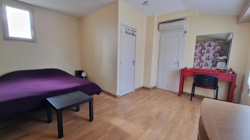 Villa - 90 m² - 5 pièces