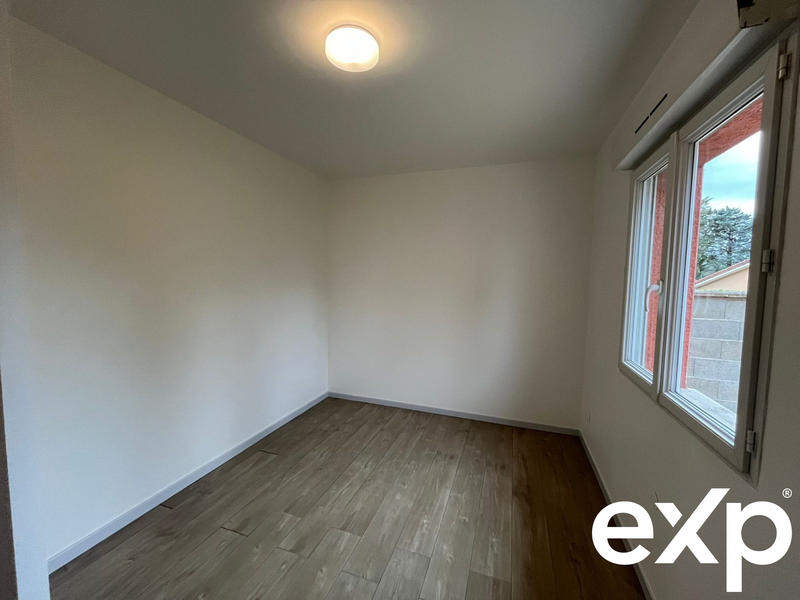 Maison - 180 m² - 6 pièces