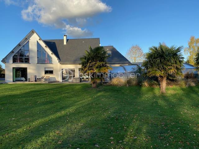 Maison - 262 m² - 8 pièces