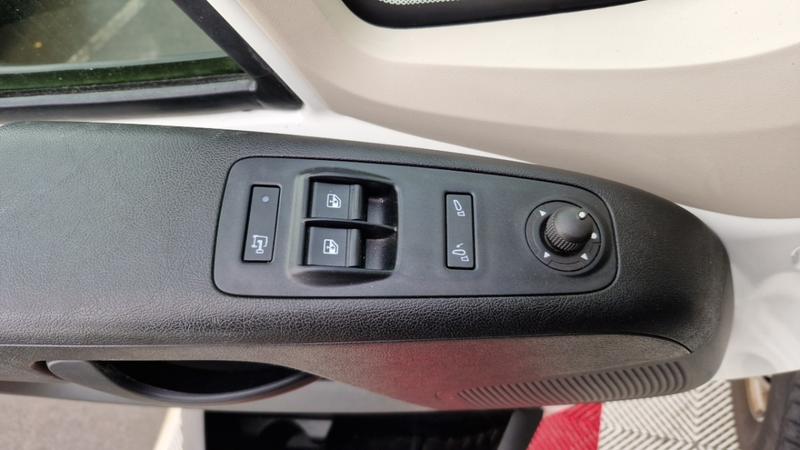 Peugeot Boxer Fourgon Tole 333 L1h1 Bluehdi 140 Ss Asphalt
