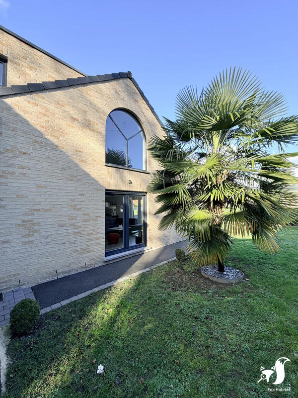 Maison - 229 m² - 6 pièces