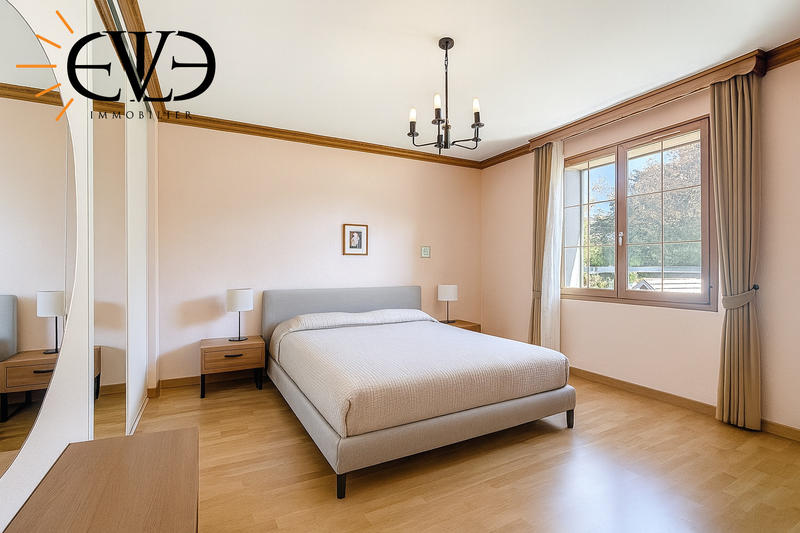 Villa - 234 m² - 7 pièces