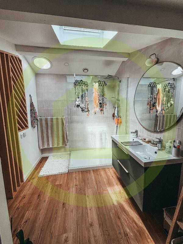 Maison - 200 m² - 7 pièces