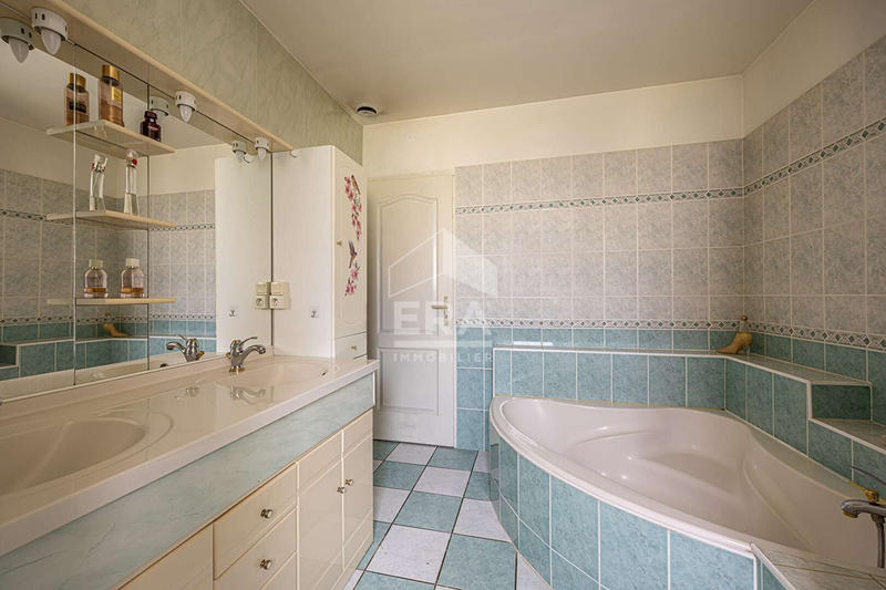 Maison - 126 m² - 4 pièces