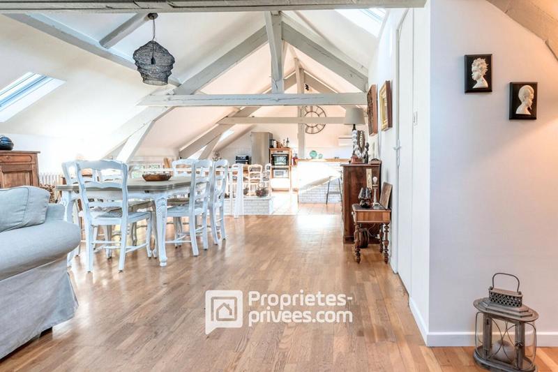 Maison - 183 m² - 9 pièces