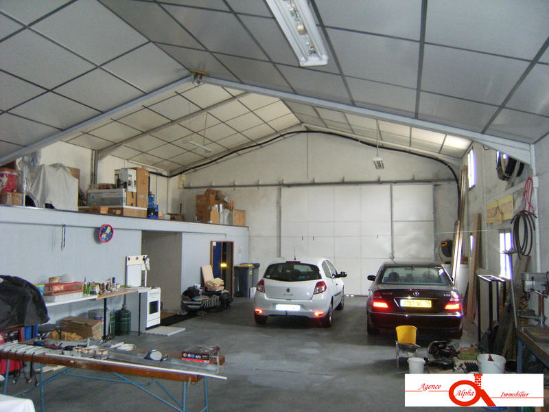 Maison traditionnelle - 169 m² - 6 pièces