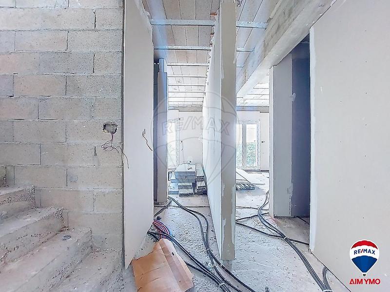 Maison - 210 m² - 7 pièces