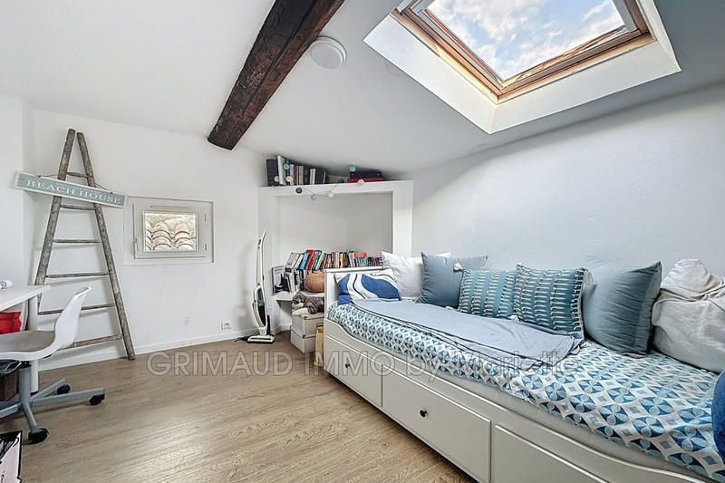 Maison - 141 m² - 5 pièces